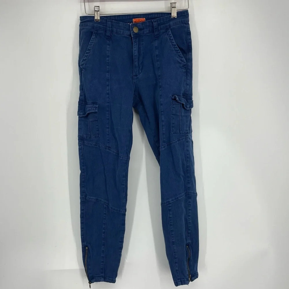 ModCloth denim joggers cropped ankle pants  6 medium zipper on ankles